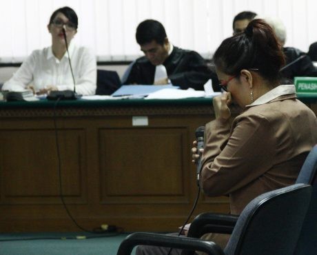 Rosa: Orang Golkar dan PDIP Juga Bermain di Proyek Universitas