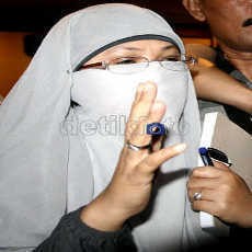 Aziz Soal Tudingan Yulianis: Yang Emas Itu Emas!