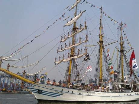 Arungi Pasifik, Pengalaman Tak Terlupakan Nakhoda KRI Dewaruci