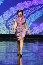Aksi Para Istri Dubes di Atas Cat Walk