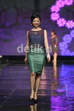 Aksi Para Istri Dubes di Atas Cat Walk