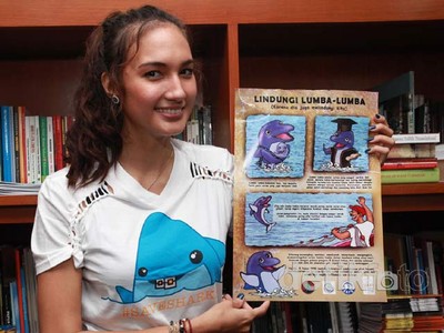 Para Artis Peduli Lumba-Lumba