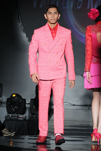 Valentino Napitupulu Adrenaline Flower. IPMI Trend Show 2013 at Energi Building. Kawasan SCBD Sudirman. Jakarta. [Foto: Mohammad Abduh/Wolipop]