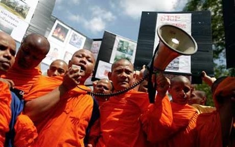Ribuan Biksu Gelar Aksi Protes di Myanmar Untuk Menentang OKI