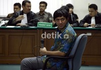 Fahd menyatakan 90 persen dakwaan jaksa benar. Ramses/detikcom.