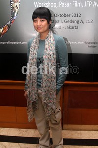 Leony saat menghadiri acara Jambore Film Pendek 2012 di kawasan Sudirman pada Kamis (11/10/2012). Gus Mun/detikHOT.