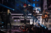 Mereka tampil atraktif dengan karakternya yang khas di tengah jerit histeris para penggemarnya.