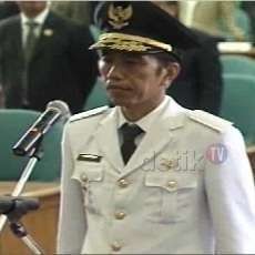 Tinggalkan Balai Kota DKI, Jokowi Pulang ke Rumah Dinas