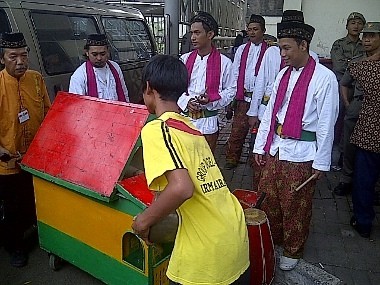 Sambut Jokowi, Lagu-lagu Betawi Mulai Bergaung di Kebon Sirih