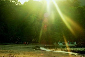 Dari Trekking Sampai Snorkeling, di Krakatau Semua Bisa!