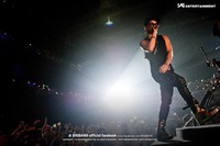 Taeyang sukses melelehkan penonton (terutama perempuan) dengan goyangan tubuhnya yang lincah. (dok. YG Entertainment)