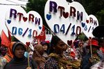 Ribuan Warga Saksikan Pelantikan Jokowi-Ahok