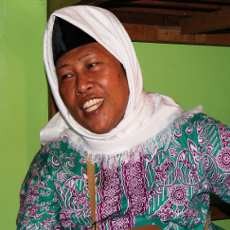 Berharap Mendapat Hidayah, Waria Asal Jember Naik Haji