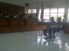 Kecewa Dituntut 12 Tahun Penjara, Eks Dirut PT KA Datangi JPU