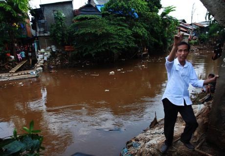 Jokowi Terjebak Macet di Tebet