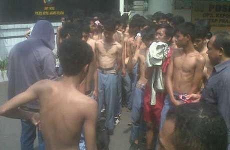 Pelajar SMK yang Membawa Molotov Terancam 10 Tahun Penjara