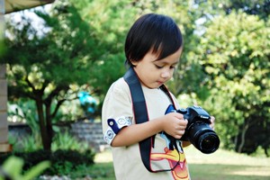 Like father like son.. alden fotografer cilik