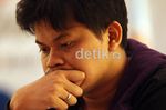 Lawan Pecatur China, Susanto Colok Mata