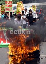Mahasiswa Demo Tolak RUU Kamnas