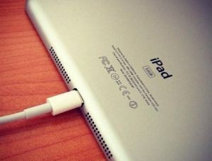 Apple Mulai Sebar Undangan (Mungkin) untuk iPad Mini