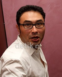 Ia berekspresi kocak saat di depan kamera. (Gusmun/detikHot).