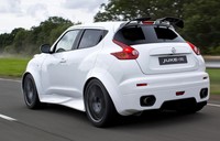 Berkat mesin 3.800 cc V6 punya GT-R, Juke-R bisa berlari dari 0-100 km per jam dalam 3 detik dan kecepatan maksimumnya mencapai 273 km per jam. (dok Nissan)