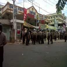 Bentrok Mahasiswa vs Polisi di Pamulang Tambah Panas, Jalan & Toko Ditutup