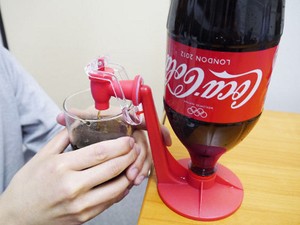 Gelembung Soda Lebih Awet dengan Fizz Saver?