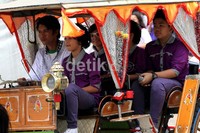 Coboy Junior tampak kompak memakai baju ungu. (Gusmun/detikHot).