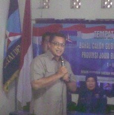 Dede Yusuf Dekati PDIP Demi Rieke dan Aang