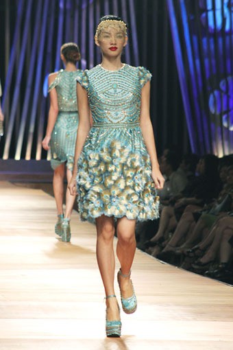 Sebastian Gunawan Collection 2013 Club Dahlia at Grand Ballroom Hotel Mulia. Senayan. Jakarta. [Foto: Mohammad Abduh/Wolipop]