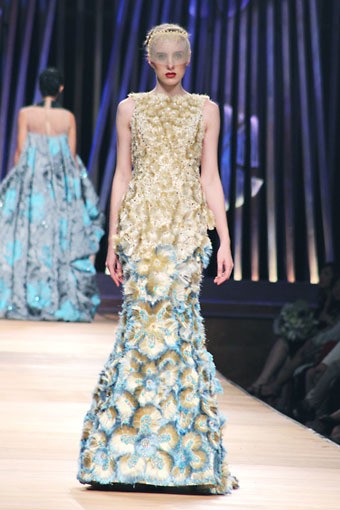 Sebastian Gunawan Collection 2013 Club Dahlia at Grand Ballroom Hotel Mulia. Senayan. Jakarta. [Foto: Mohammad Abduh/Wolipop]