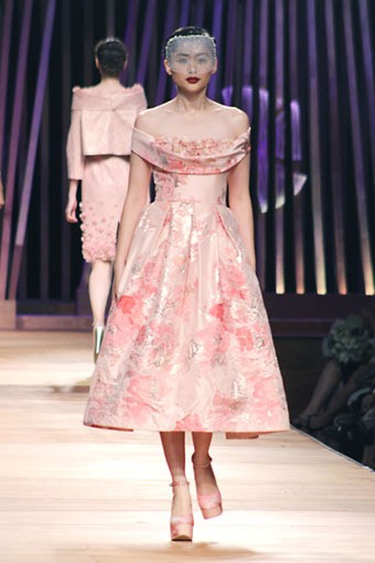 Sebastian Gunawan Collection 2013 Club Dahlia at Grand Ballroom Hotel Mulia. Senayan. Jakarta. [Foto: Mohammad Abduh/Wolipop]