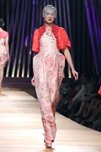 Sebastian Gunawan Collection 2013 Club Dahlia at Grand Ballroom Hotel Mulia. Senayan. Jakarta. [Foto: Mohammad Abduh/Wolipop]