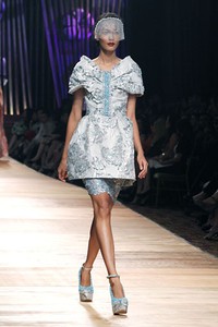 Sebastian Gunawan Collection 2013 Club Dahlia at Grand Ballroom Hotel Mulia. Senayan. Jakarta. [Foto: Mohammad Abduh/Wolipop]