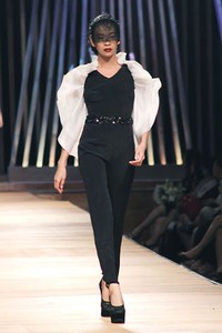 Sebastian Gunawan Collection 2013 Club Dahlia at Grand Ballroom Hotel Mulia. Senayan. Jakarta. [Foto: Mohammad Abduh/Wolipop]