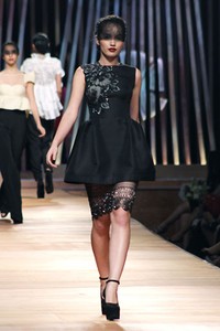 Sebastian Gunawan Collection 2013 Club Dahlia at Grand Ballroom Hotel Mulia. Senayan. Jakarta. [Foto: Mohammad Abduh/Wolipop]