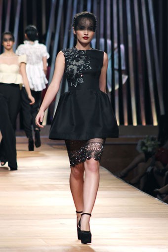 Sebastian Gunawan Collection 2013 Club Dahlia at Grand Ballroom Hotel Mulia. Senayan. Jakarta. [Foto: Mohammad Abduh/Wolipop]