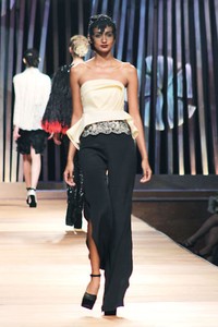 Sebastian Gunawan Collection 2013 Club Dahlia at Grand Ballroom Hotel Mulia. Senayan. Jakarta. [Foto: Mohammad Abduh/Wolipop]