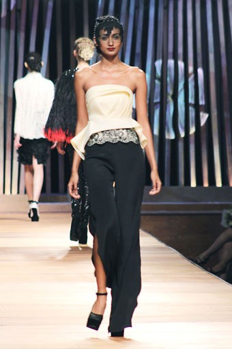 Sebastian Gunawan Collection 2013 Club Dahlia at Grand Ballroom Hotel Mulia. Senayan. Jakarta. [Foto: Mohammad Abduh/Wolipop]