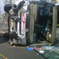 Bus Terbalik di Sleman, Satu Orang Tewas