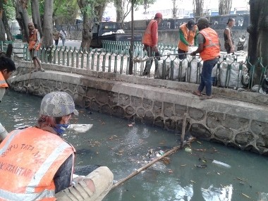 Kali Pademangan Bersih Bukan karena Jokowi, Tapi Memang Diserok Tiap Hari