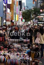 Mengintip Myeongdong, Surga Belanja di Seoul