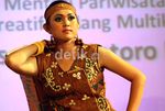 Tari Baingen Meriahkan Borneo Extravaganza