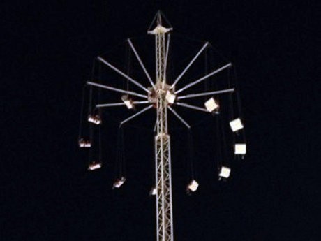 Hiii... 24 Orang Terjebak di Wahana Permainan Setinggi 61 Meter