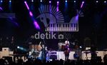 Syaharani & Queenfireworks Awali JakJazz 2012