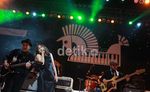 Syaharani & Queenfireworks Awali JakJazz 2012