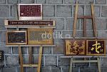 Meski Cacat Tangan, Pemahat Ini Sangat Terampil