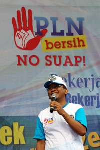 Direktur Utama PLN Nur Pamudji memberikan sambutan. Humas PLN/Agus Trimukti.