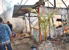 Tiga Rumah Bersaudara Ludes Dilalap Api